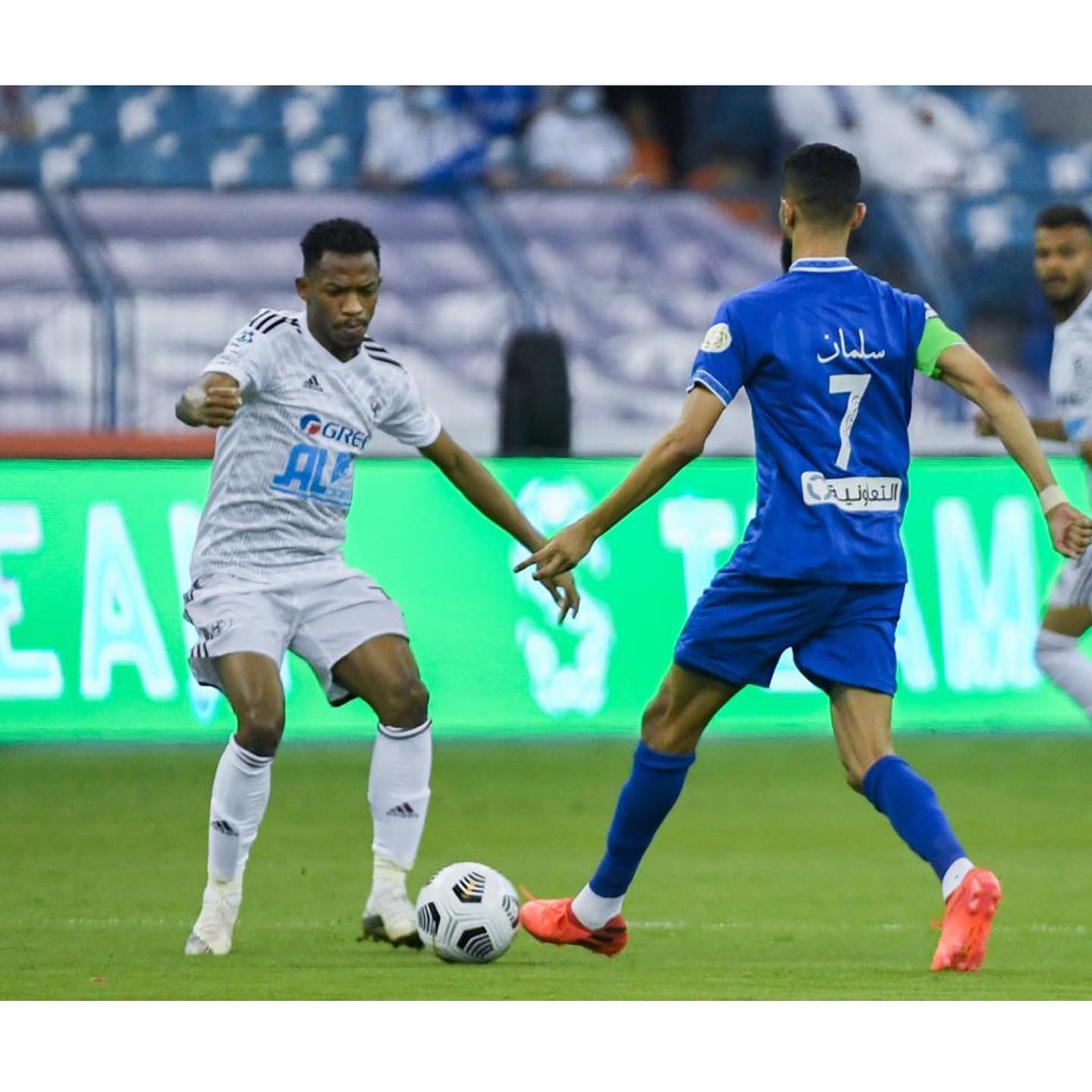 مباراة الهلال والفيصلي فى الدوري السعودي