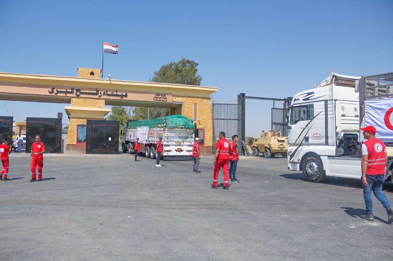 بتوجيهات من السيسي وزيرة التضامن: انطلاق معونة الدعم الإغاثي العاجل الرابعة إلى فلسطين