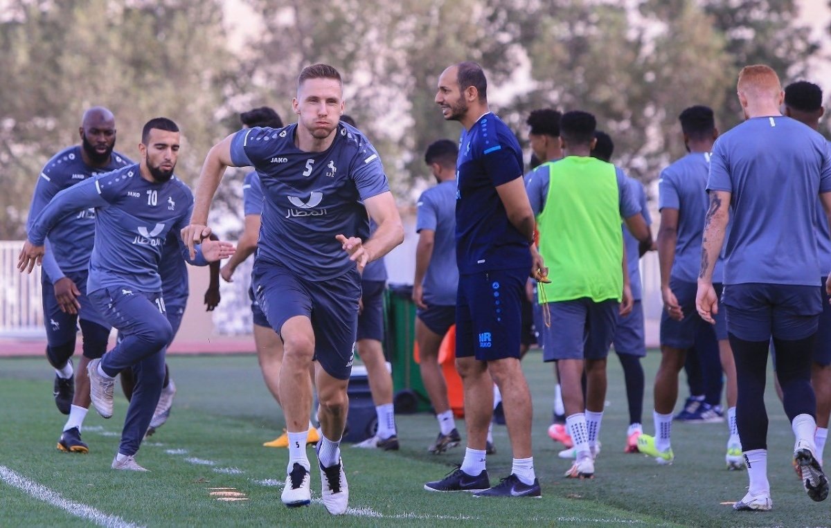 الاتفاق السعودي ينهى علاقته بـ كارول ميتس
